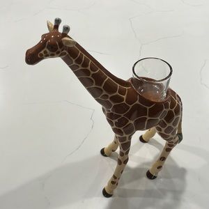 Giraffe candle holder